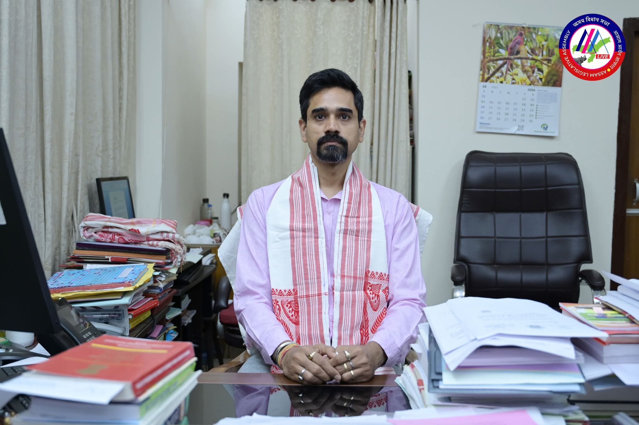অসম বিধানসভাৰ সচিব হিচাপে অতিৰিক্ত সচিব শ্ৰী ৰাজীৱ ভট্টাচাৰ্যই দায়িত্ব...